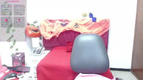 Snapshot of julieta_curvy69 chatting on 7, 10, 2025 julieta_curvy69 online show from 7, 10, 2025