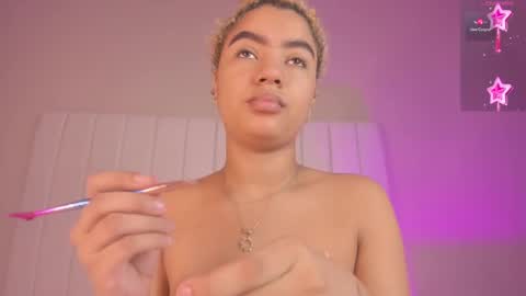 Julieta  IG juietaflower06 online show from 25, 1, 2025