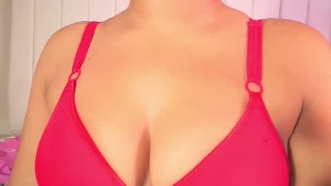 Julieta  IG juietaflower06 online show from 18, 2, 2026