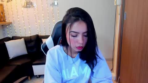 julieta_fn online show from 20, 4, 2026