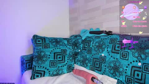 Mitchell  Independent model online show from 4, 3, 2026