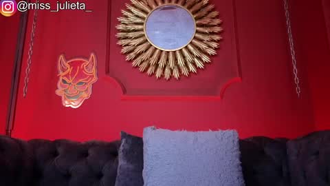 Snapshot of julieta_russell chatting on 3, 6, 2026 Julieta online show from 3, 6, 2026