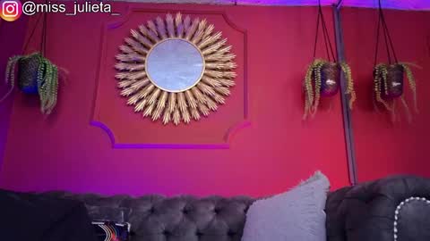 Snapshot of julieta_russell chatting on 4, 6, 2026 Julieta online show from 4, 6, 2026