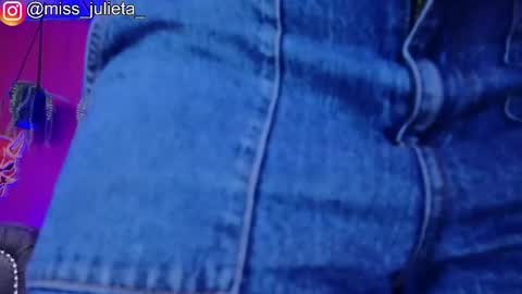 Snapshot of julieta_russell chatting on 5, 6, 2026 Julieta online show from 5, 6, 2026