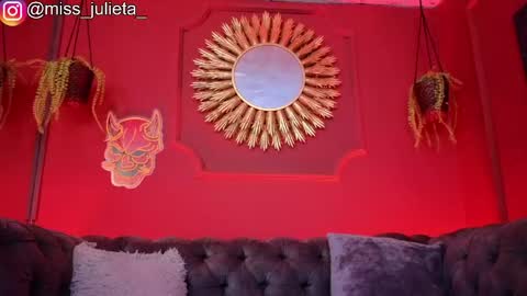 Snapshot of julieta_russell chatting on 9, 6, 2026 Julieta online show from 9, 6, 2026