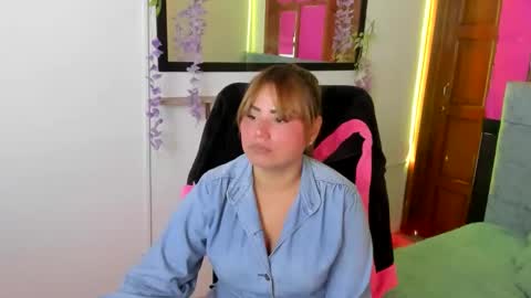 Snapshot of julieta_star69 chatting on 8, 6, 2026 julieta_star69 online show from 8, 6, 2026