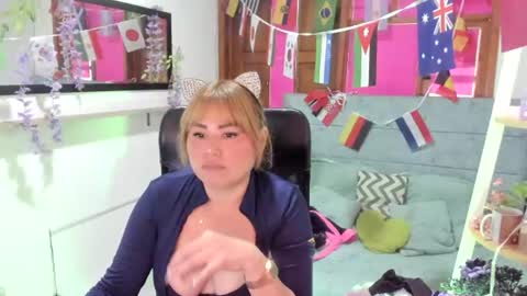 Snapshot of julieta_star69 chatting on 6, 7, 2026 julieta_star69 online show from 6, 7, 2026