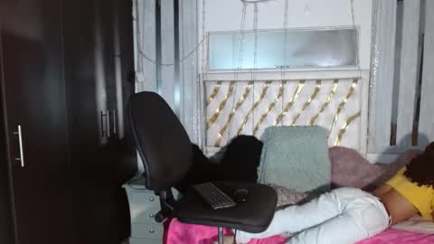 Snapshot of julieta_swet chatting on 17, 9, 2025 JULIETA online show from 17, 9, 2025