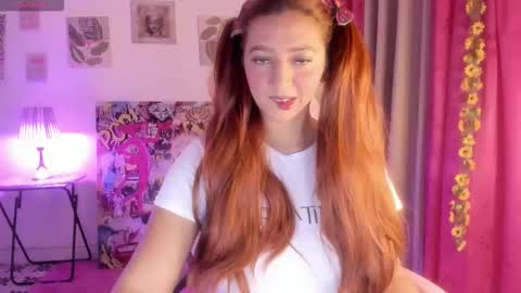 Snapshot of julietacollinss chatting on 6, 6, 2026 Julieta online show from 6, 6, 2026