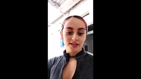 Julieta Jaguar online show from 6, 2, 2026