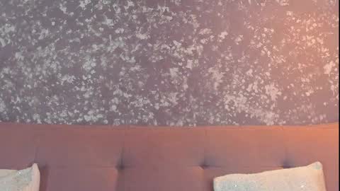 Julieth  online show from 4, 12, 2025