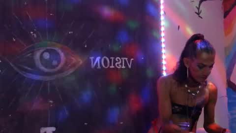 Julieth Wolf online show from 2, 2, 2025