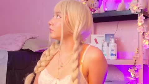 Snapshot of juliethmosss chatting on 24, 6, 2026 Julieth online show from 24, 6, 2026