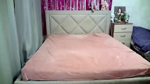 Julietkitty online show from 11, 3, 2025