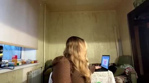 Snapshot of julietmegown chatting on 18, 10, 2025 Mia online show from 18, 10, 2025