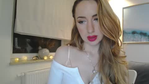 JulietteSensual online show from 16, 2, 2025