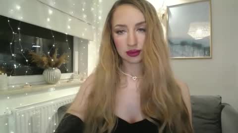 JulietteSensual online show from 4, 3, 2026