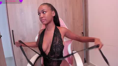 Snapshot of julitpink chatting on 13, 7, 2026 julitpink online show from 13, 7, 2026