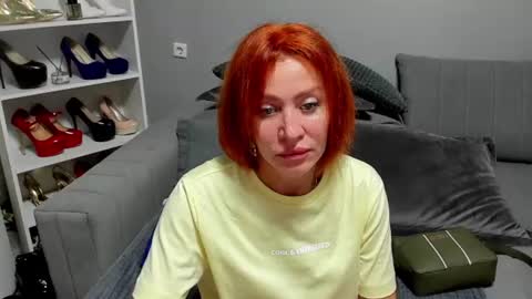jullia_moor online show from 19, 6, 2026