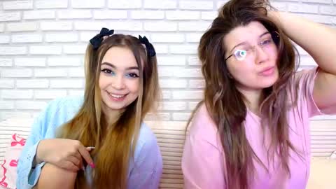 Snapshot of jullymood chatting on 19, 2, 2026 DoubleCherry online show from 19, 2, 2026