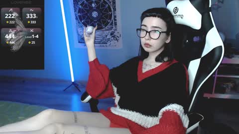 Snapshot of julscinamon chatting on 22, 12, 2024 Baroness Von Cringe online show from 22, 12, 2024