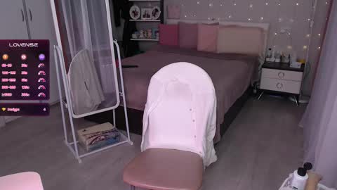 Julia online show from 5, 11, 2025