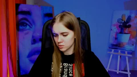 junewoods online show from 21, 4, 2026