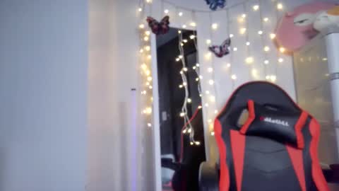 junovaughn online show from 13, 10, 2025