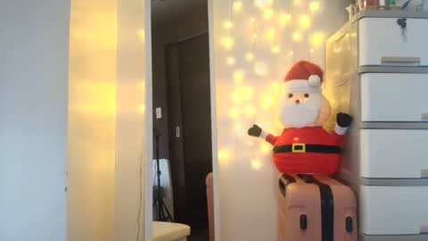 junovaughn online show from 22, 12, 2025