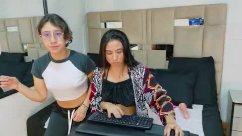 Jupiter y Saturno online show from 10, 11, 2025