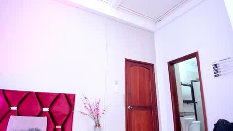 Jupiter Fox online show from 9, 1, 2025