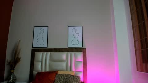 Jupiter Fox online show from 10, 1, 2025