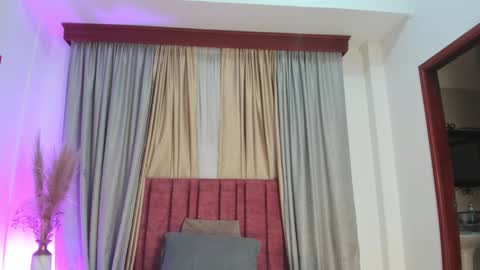 Jupiter Fox online show from 11, 1, 2025