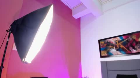 Jupiter Fox online show from 8, 3, 2025