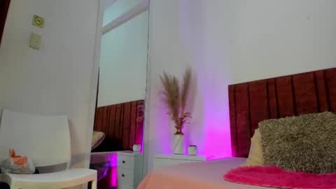 Jupiter Fox online show from 22, 9, 2025