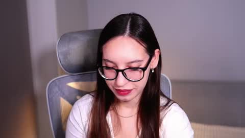 Snapshot of just_emmy chatting on 21, 2, 2026 just call me Emmy online show from 21, 2, 2026