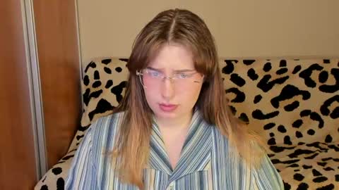 Snapshot of just_fucked chatting on 25, 7, 2026 Nika and Mark online show from 25, 7, 2026