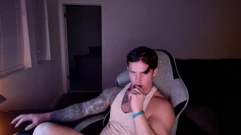 Snapshot of just_jayyyyy chatting on 2, 12, 2024 BlueEyedJayy online show from 2, 12, 2024