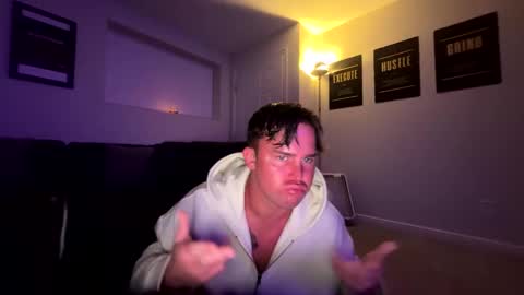Snapshot of just_jayyyyy chatting on 28, 4, 2026 BlueEyedJayy online show from 28, 4, 2026