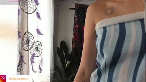 Snapshot of just_katiex chatting on 12, 1, 2025 Sofia online show from 12, 1, 2025