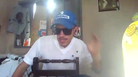 Snapshot of just_kisses chatting on 9, 8, 2026 just_kisses online show from 9, 8, 2026