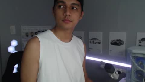 Snapshot of justagamerxxx chatting on 19, 11, 2025 Rhys online show from 19, 11, 2025