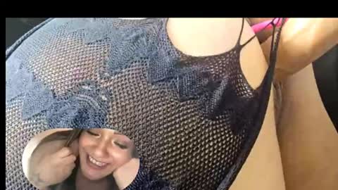 Layla online show from 20, 2, 2025