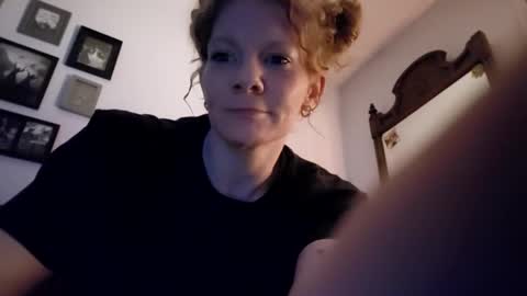 Scarlett online show from 26, 9, 2025