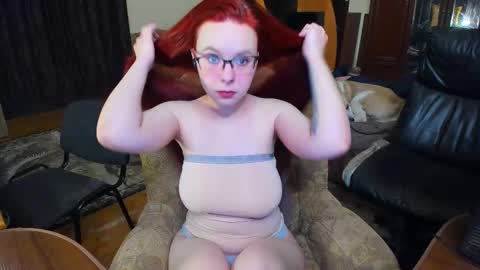 justfoxy online show from 13, 9, 2025