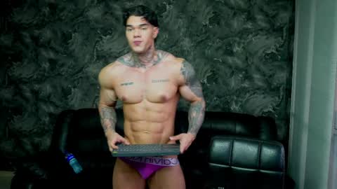 justin clark1 online show from 28, 3, 2026