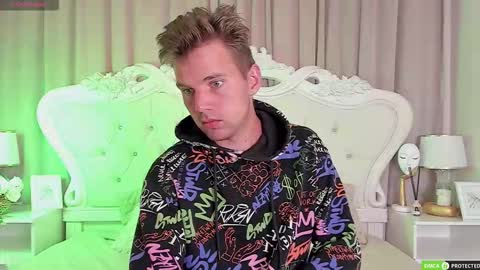 Arthur online show from 30, 11, 2025