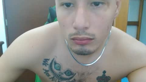 justin_taylor02 online show from 4, 12, 2025