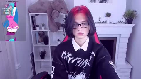 Snapshot of justin_twinkboy chatting on 8, 3, 2025 JUSTIN online show from 8, 3, 2025