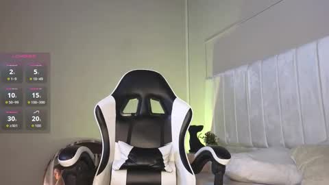 Justin  online show from 21, 10, 2025